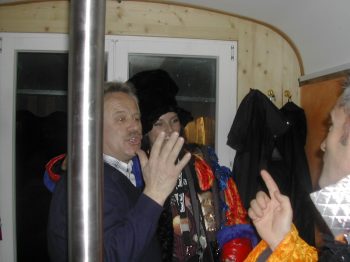 mulaffen060205-1.jpg